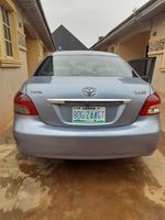 toyota yaris 2009 model automatic drive 